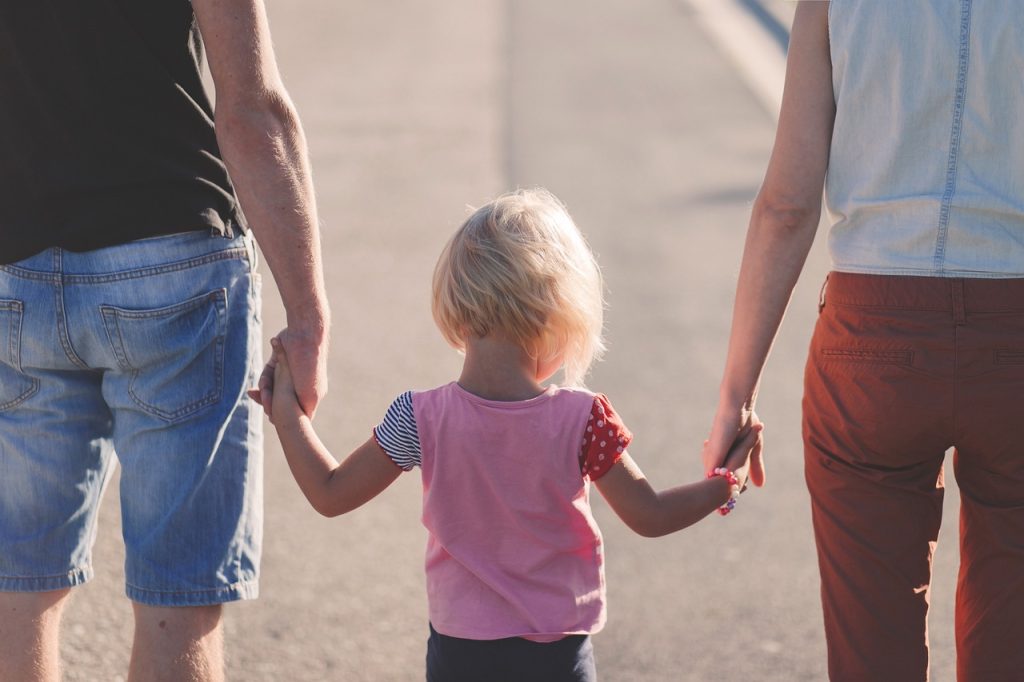 How to deal with challenging behaviour in children